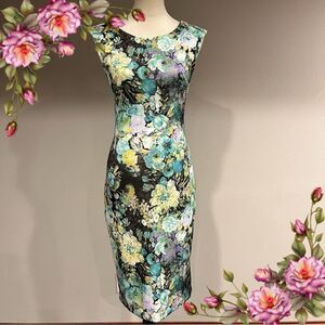 U-neck Sleeveless floral midi Dress‎ size extra small